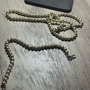 Elegant Gold Beaded Necklace